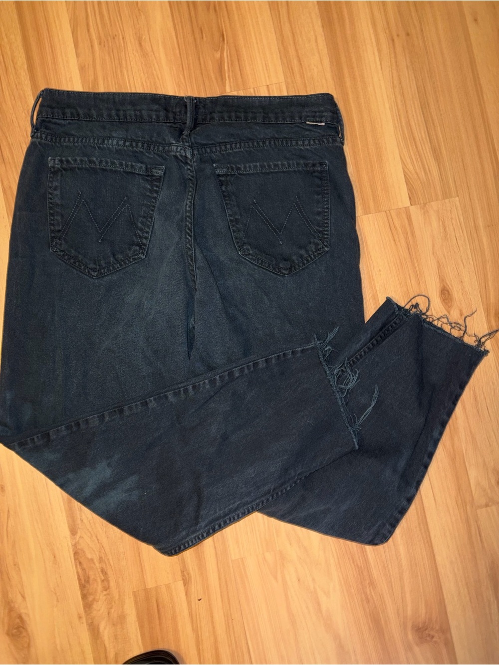 MOTHER The Dropout Black Jeans Size 28 Raw Frayed Hem